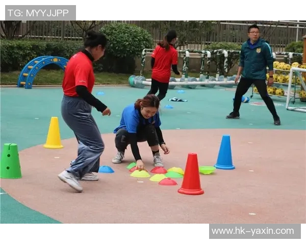 如何绘制足球的步骤与技巧分享让你轻松掌握足球绘画艺术